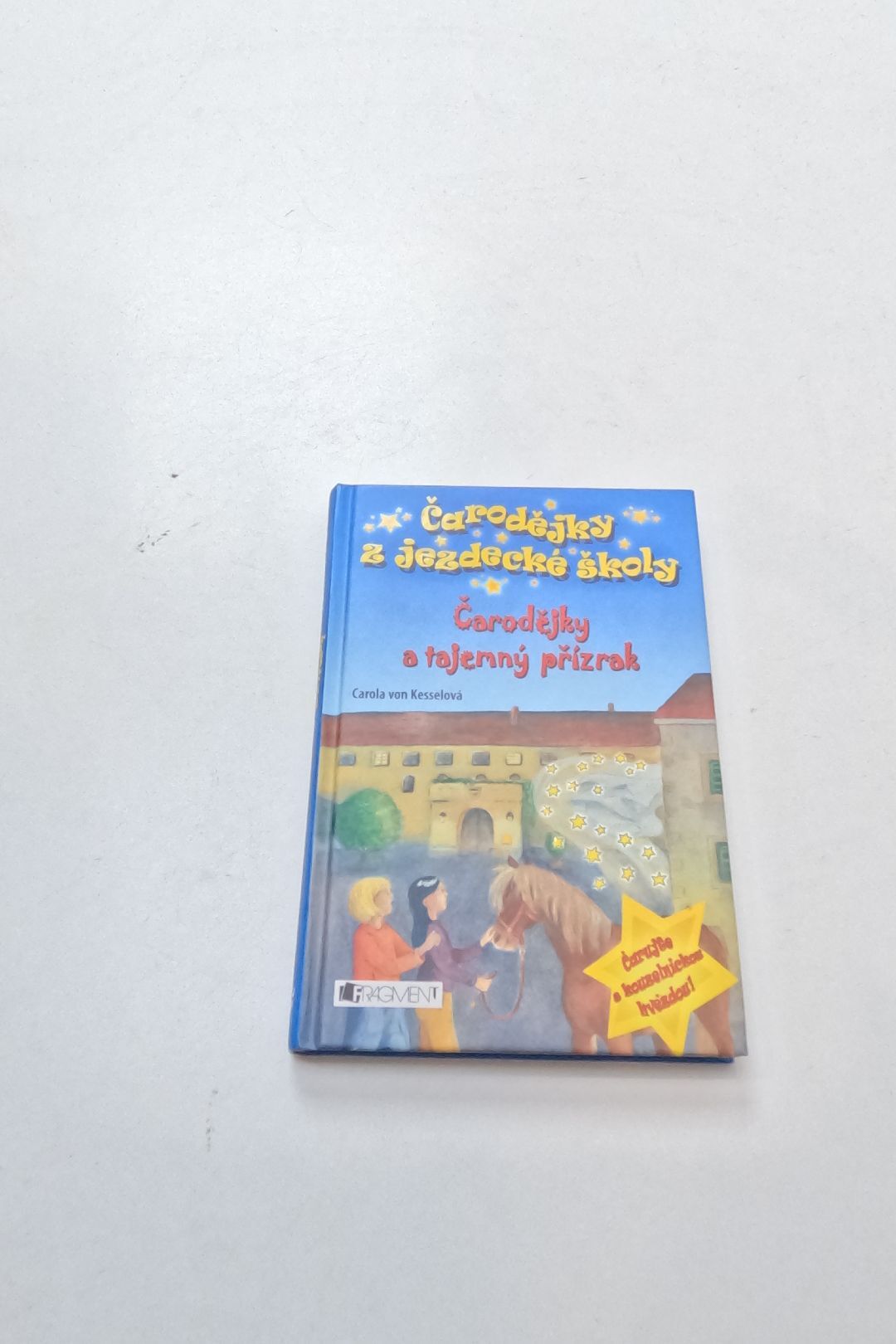 Čarodějky a tajemný přízrak