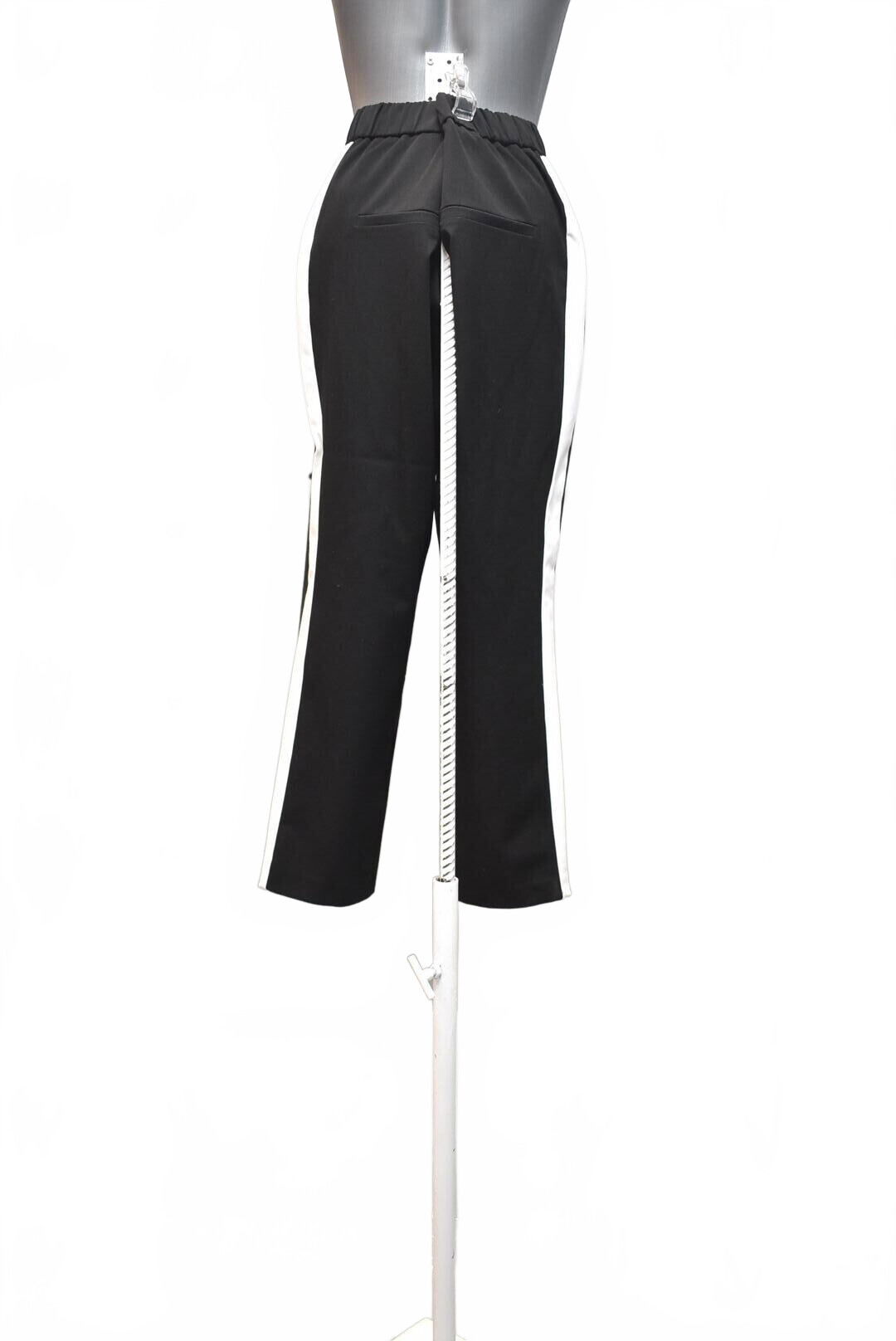 Dámske nohavice Mango, farba čierna, veľkosť M