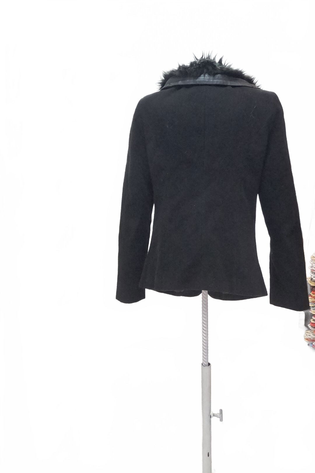 Dámska bunda Mohito, farba čierna, veľkosť 38