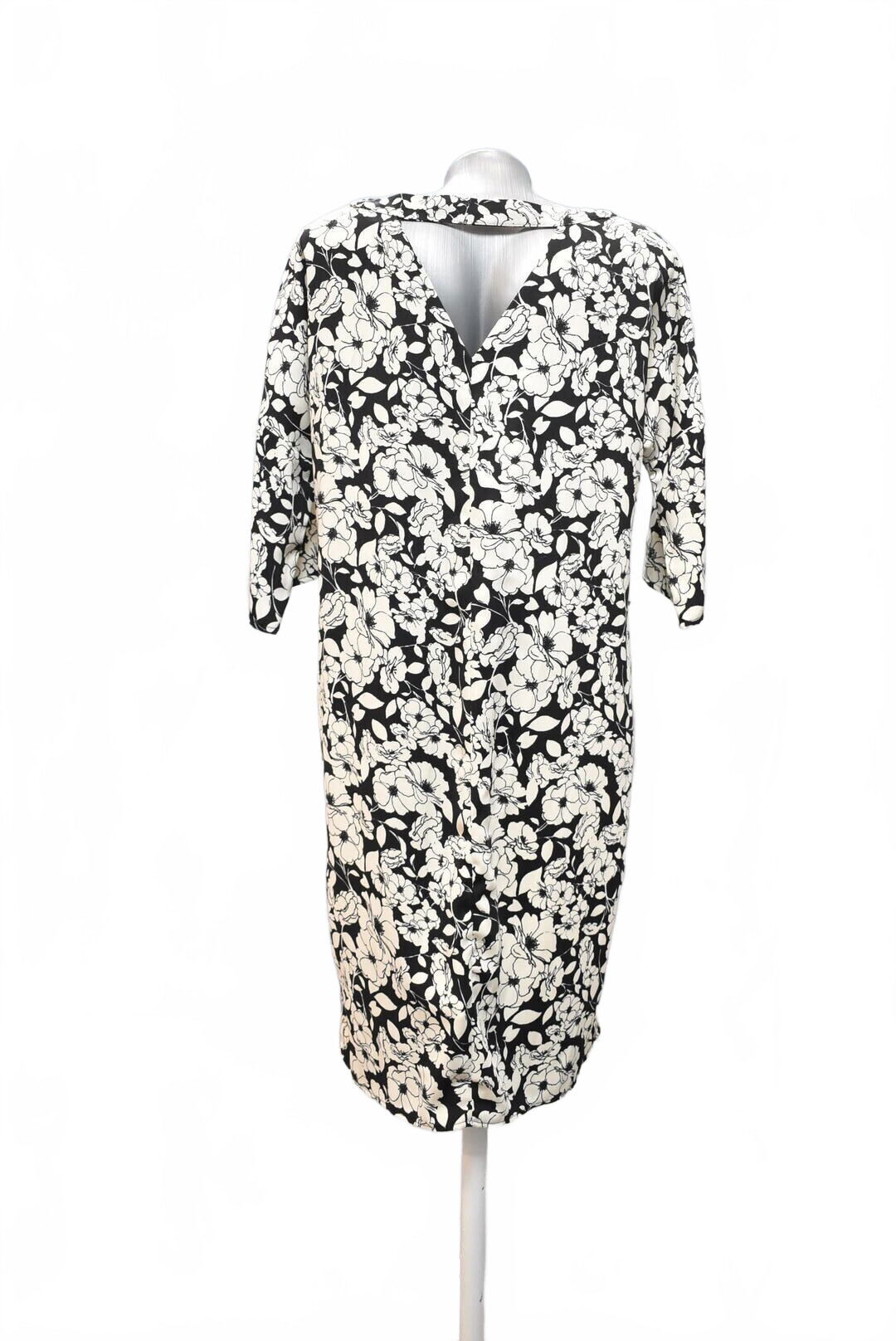 Dámske šaty C&A, farba kvetovaná, veľkosť M