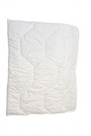 Peřina, barva bílá