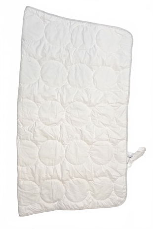 Peřina, barva bílá