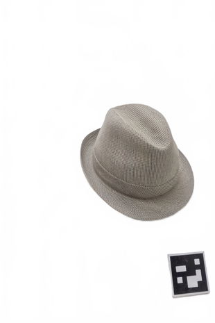 Klobouk, barva vzorovaná