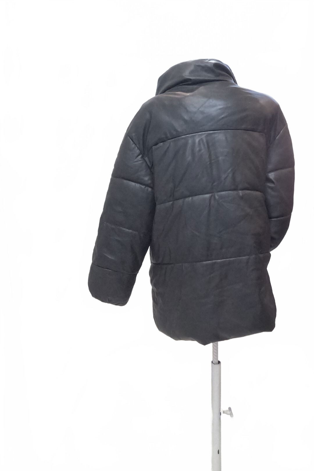 Dámska zimná bunda Bershka, farba čierna, veľkosť S