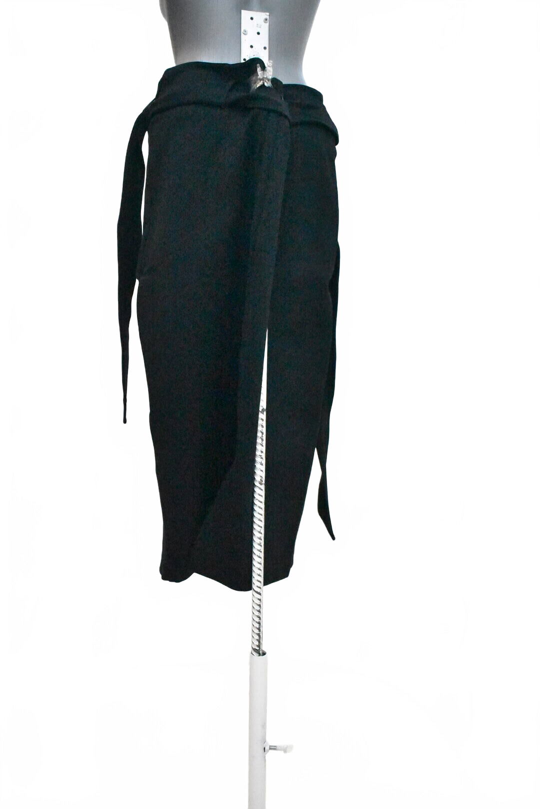 Dámska sukňa Kiabi, farba čierna, veľkosť 44