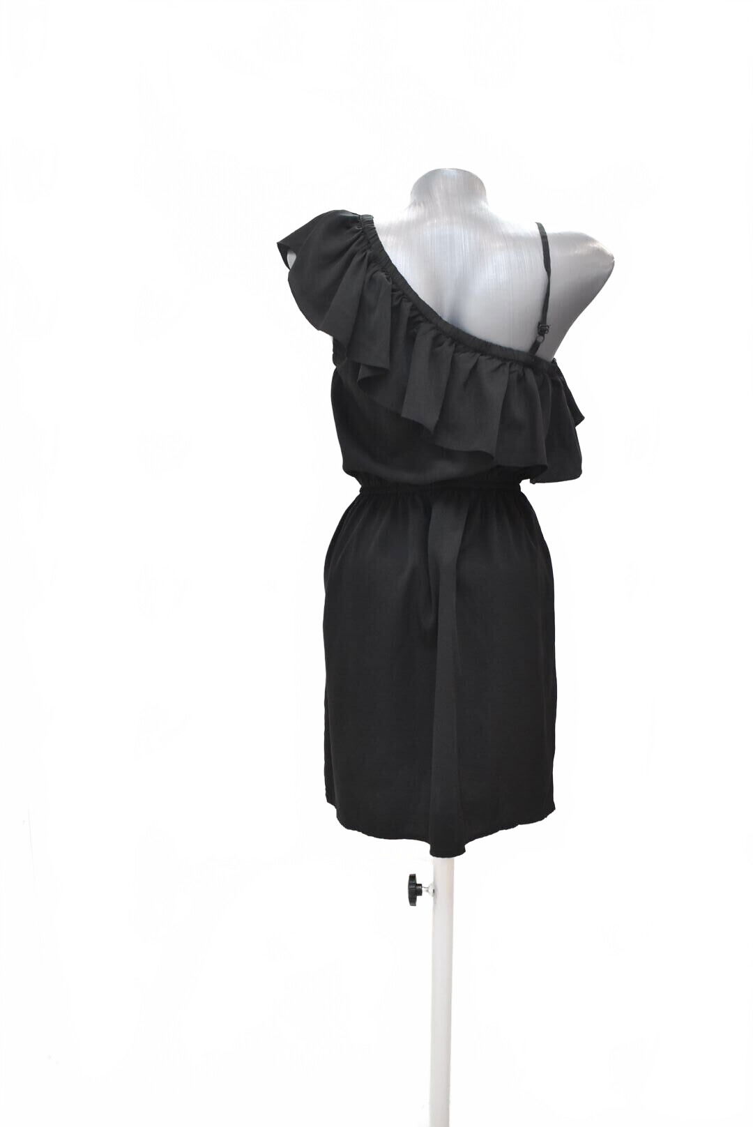 Dámske šaty Amisu, farba čierna, veľkosť 36