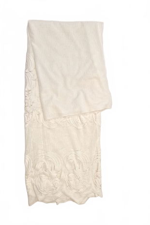 Záclona, barva bílá