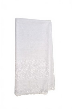 Záclona, barva bílá