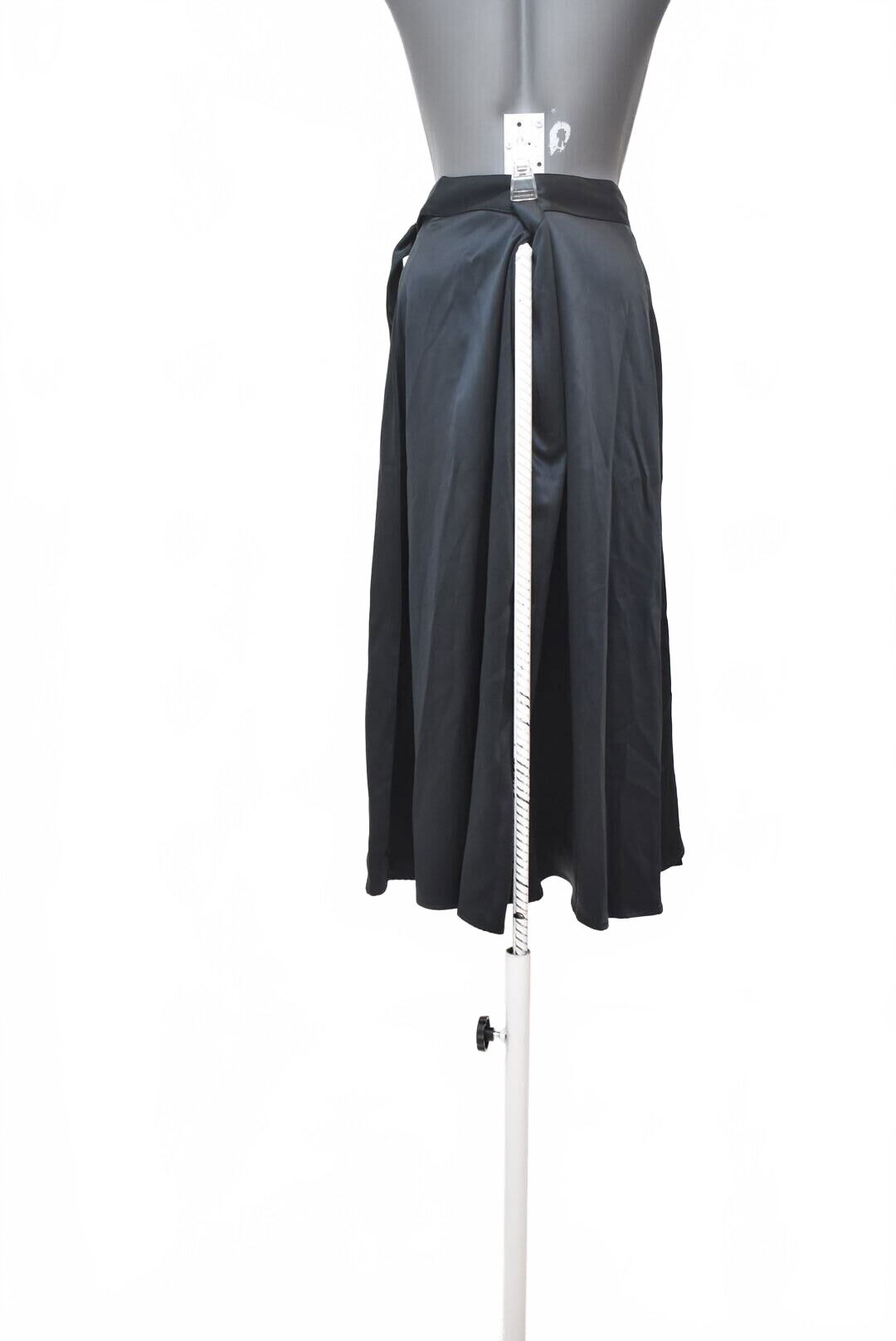 Dámska sukňa H&M, farba čierna, veľkosť 46