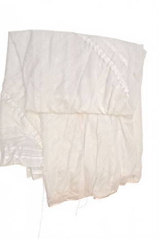 Záclona, barva bílá