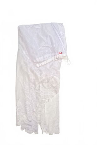 Záclona, barva bílá