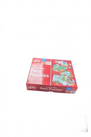 Hračka, barva vzorovaná