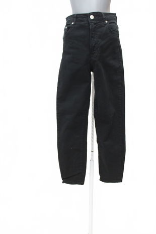 Dámske nohavice Stradivarius, farba čierna, veľkosť S