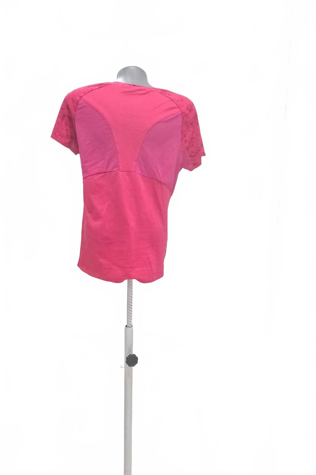 Dámske tričko Quechua bez potlače, farba vzorovaná, veľkosť S