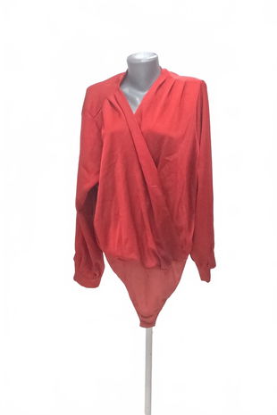 Dámské body Trendyol, barva červená, velikost 50