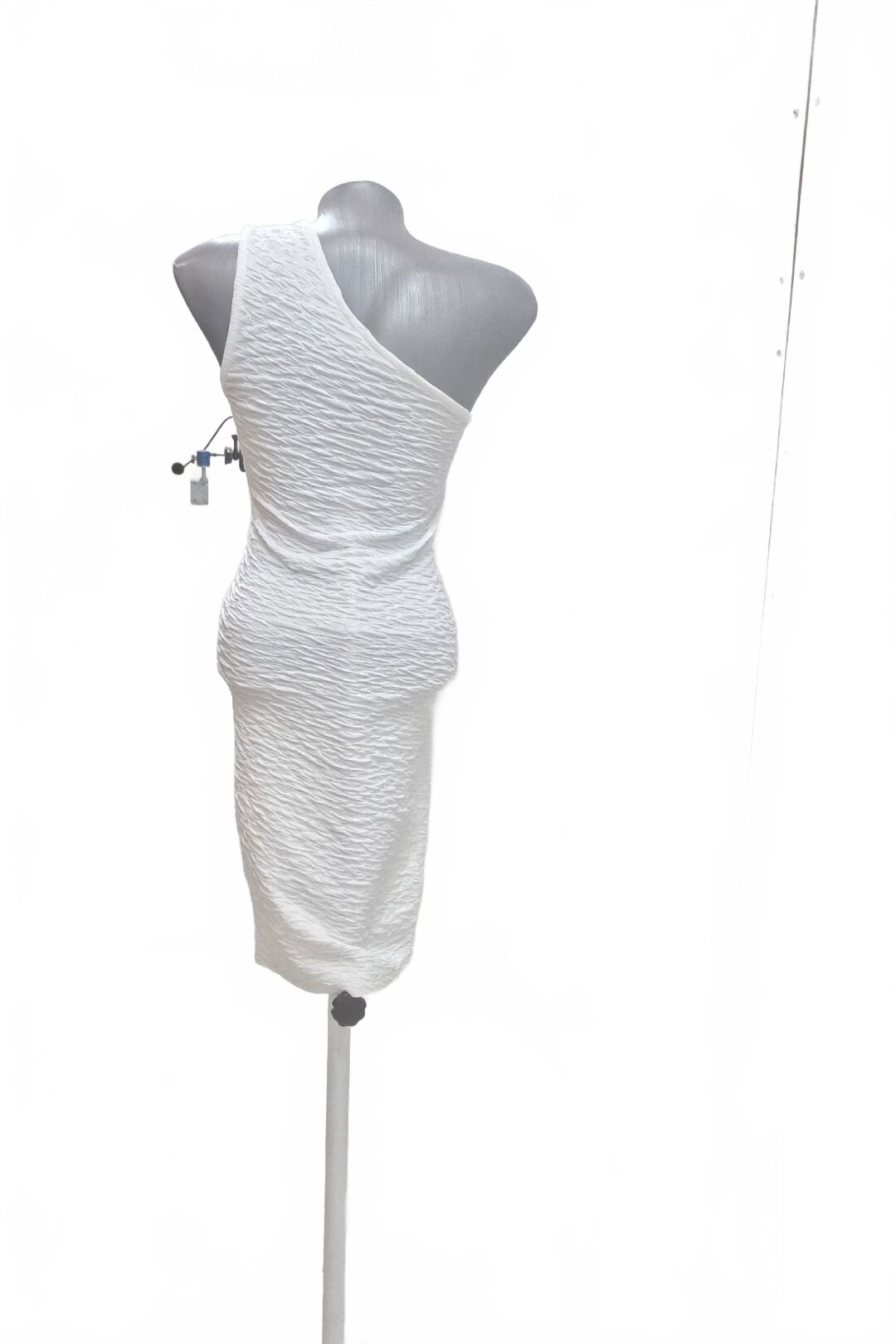 Dámske šaty Sinsay, farba biela, veľkosť S