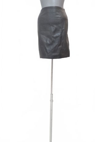 Dámska sukňa Amisu, farba čierna, veľkosť 34