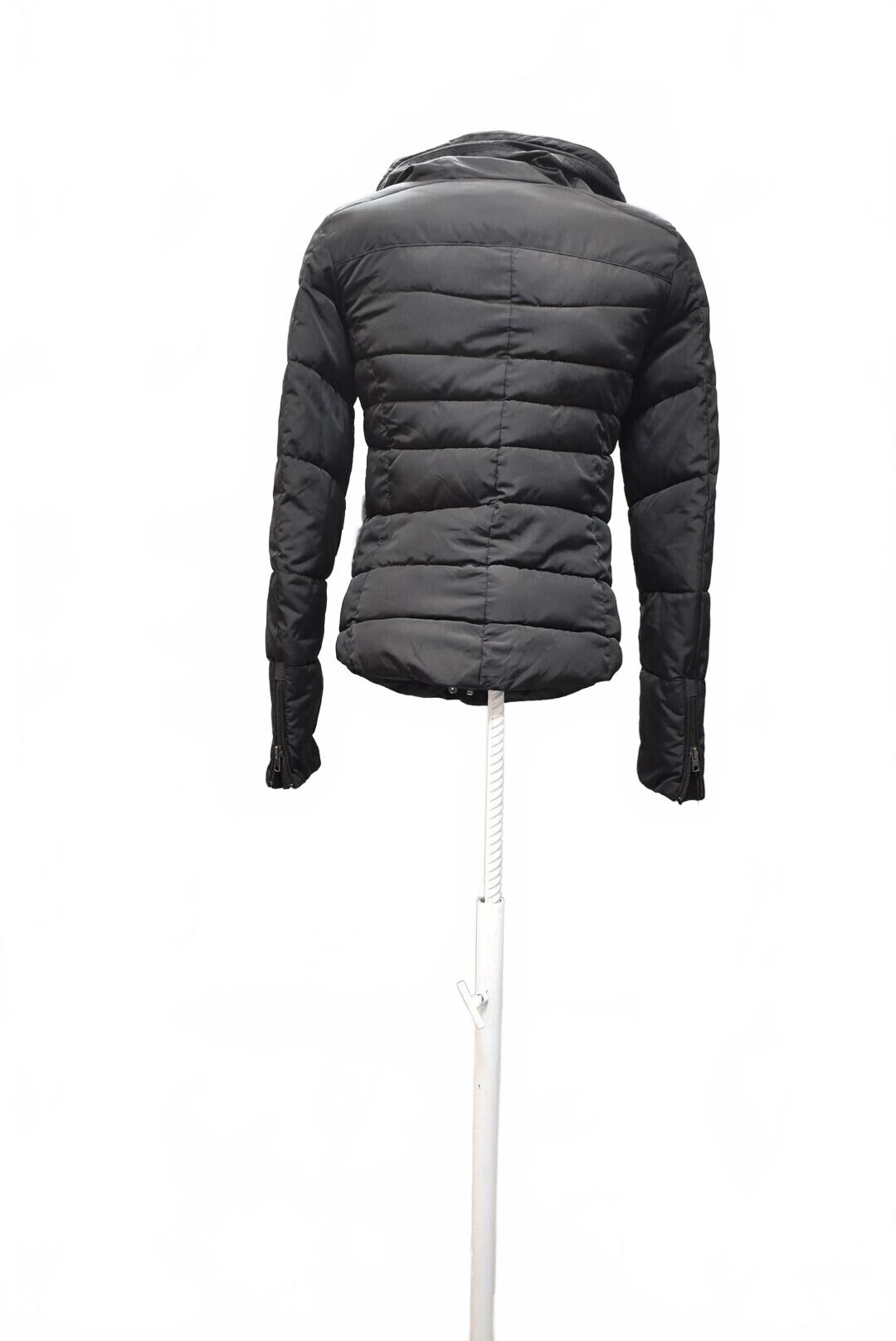 Dámska bunda Bershka, farba čierna, veľkosť XS