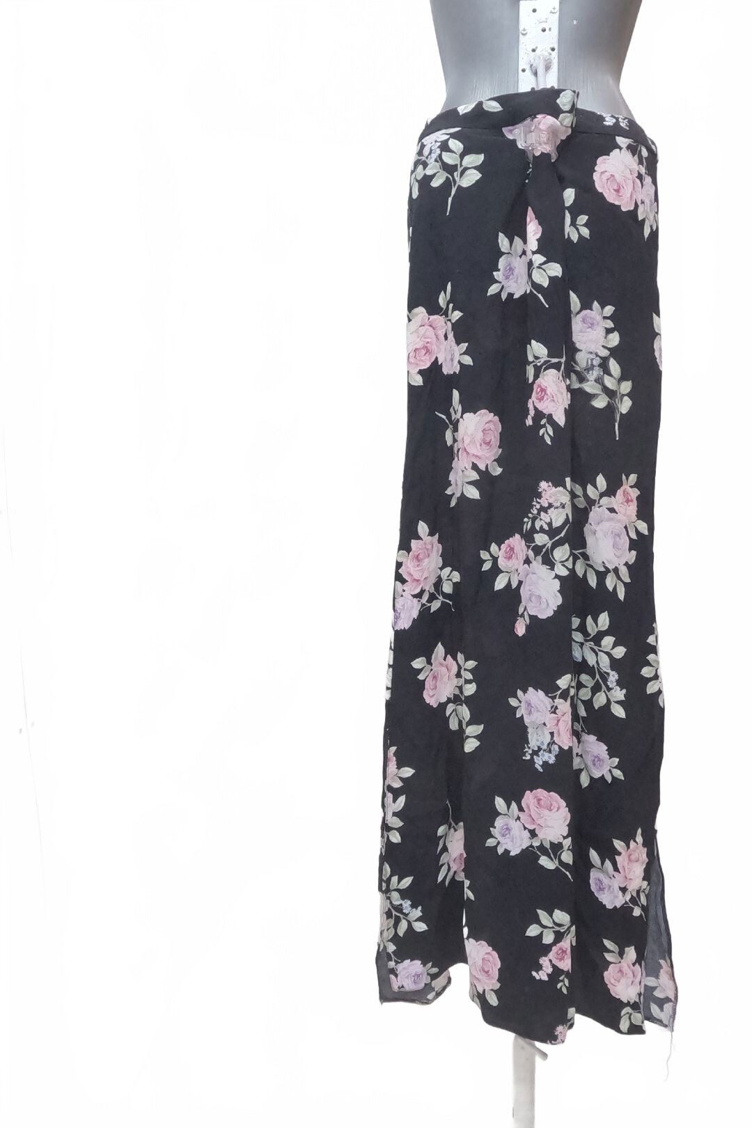 Dámska sukňa New Collection, farba kvetovaná, veľkosť 42