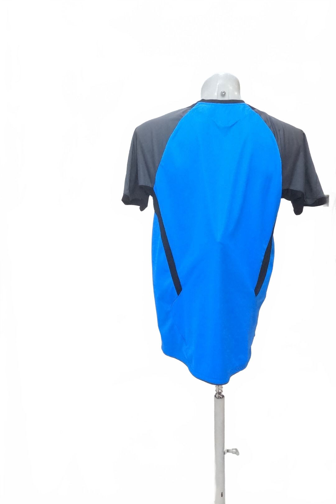 Pánské tričko Umbro bez potisku, barva modrá, velikost M