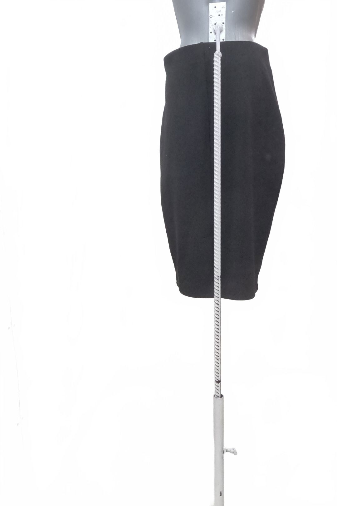 Dámska sukňa Amisu, farba čierna, veľkosť 40