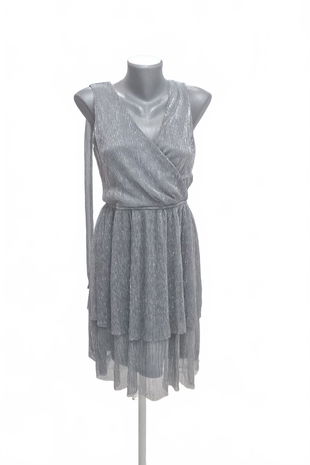 Dámske šaty Cropp, farba strieborná, veľkosť M