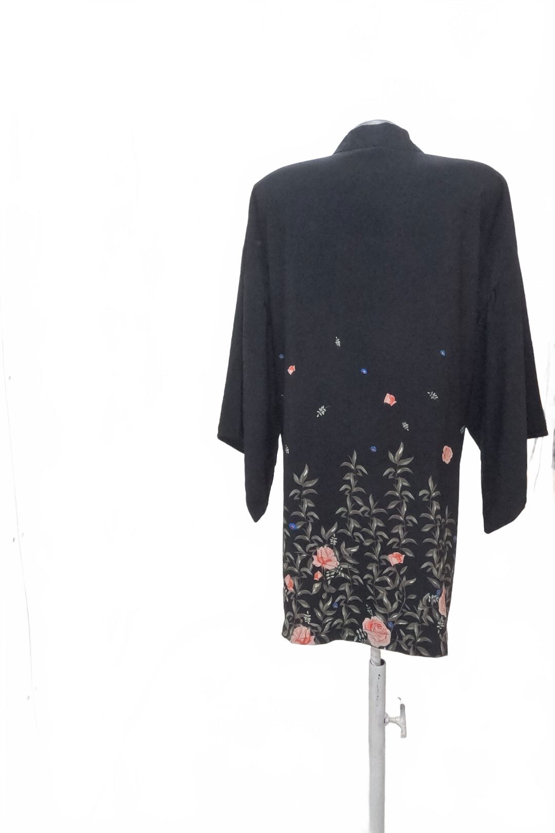 Dámsky kardigan Divided, farba kvetovaná, veľkosť S