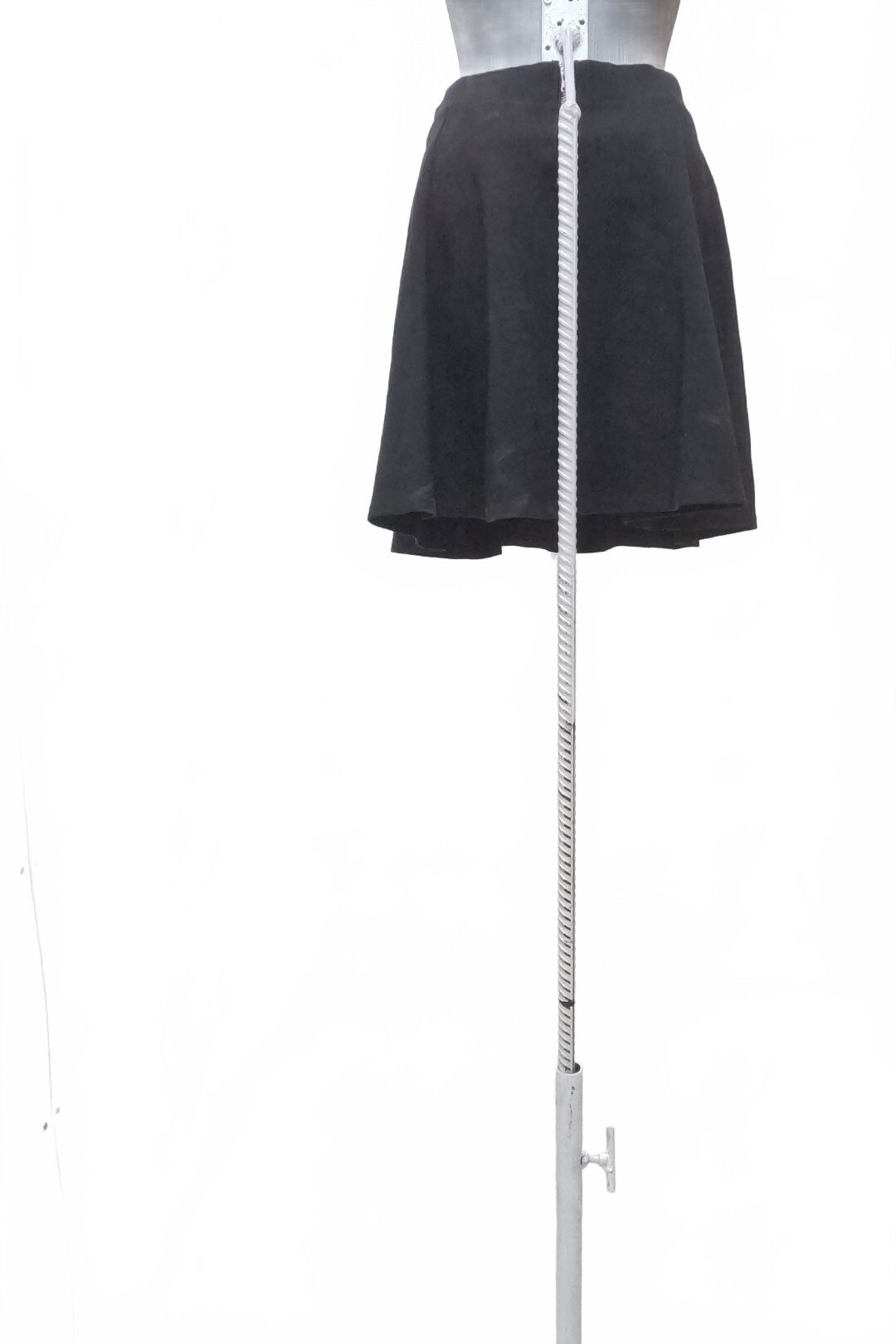 Dámska sukňa Divided, farba čierna, veľkosť S