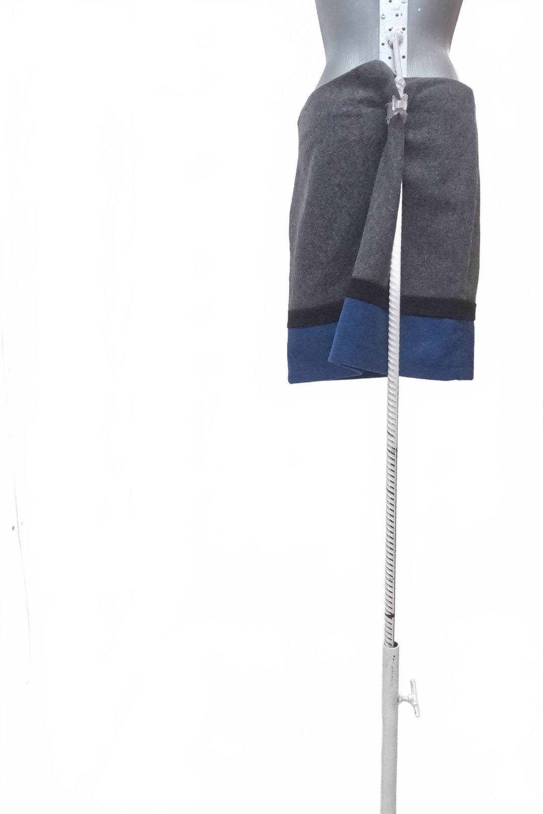 Dámska sukňa Camaieu, farba sivá, veľkosť M