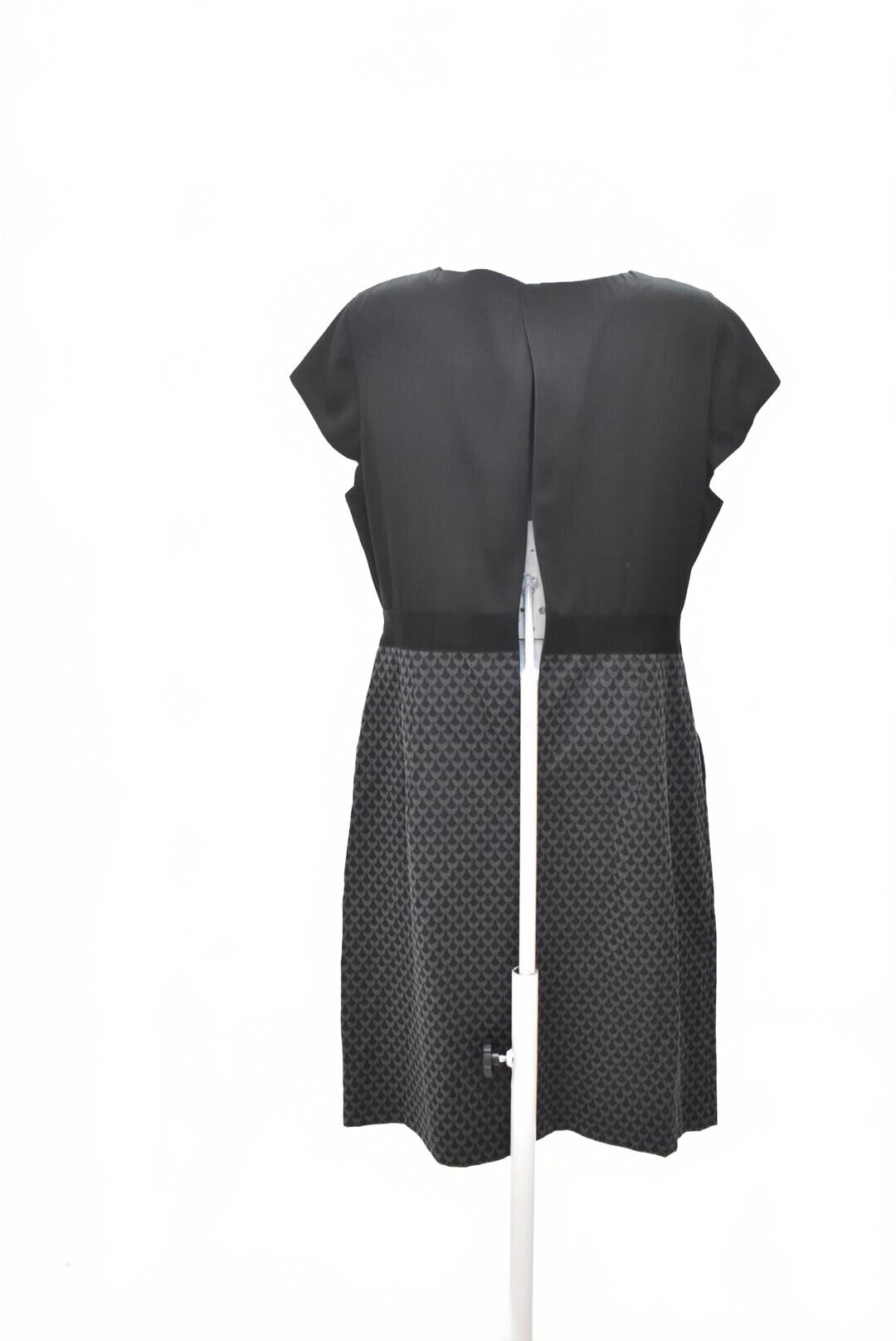 Dámske šaty Comma, farba vzorovaná, veľkosť 44