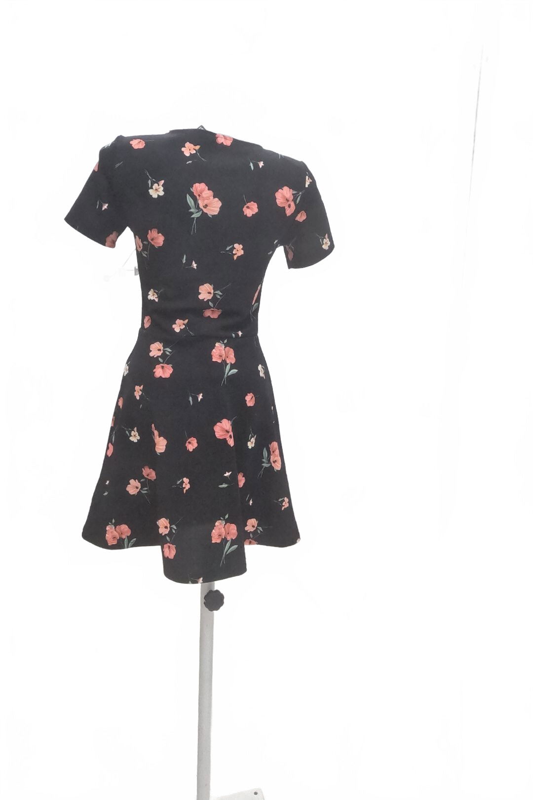 Dámske šaty Divided, farba kvetovaná, veľkosť 38