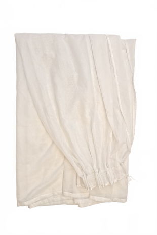 Záclona, barva bílá