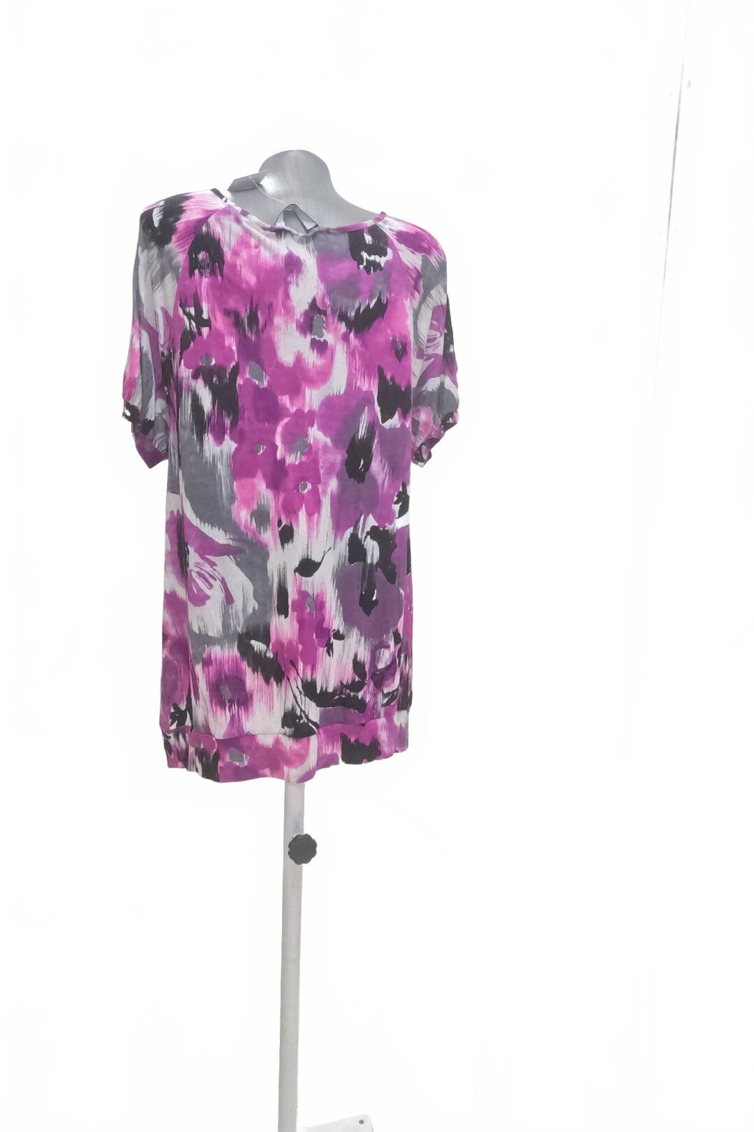 Dámské tričko F&F bez potisku, barva květovaná, velikost 48