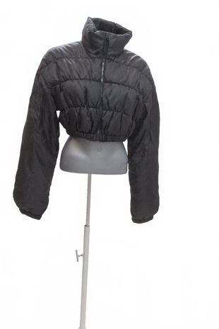 Dámska bunda Bershka, farba čierna, veľkosť L