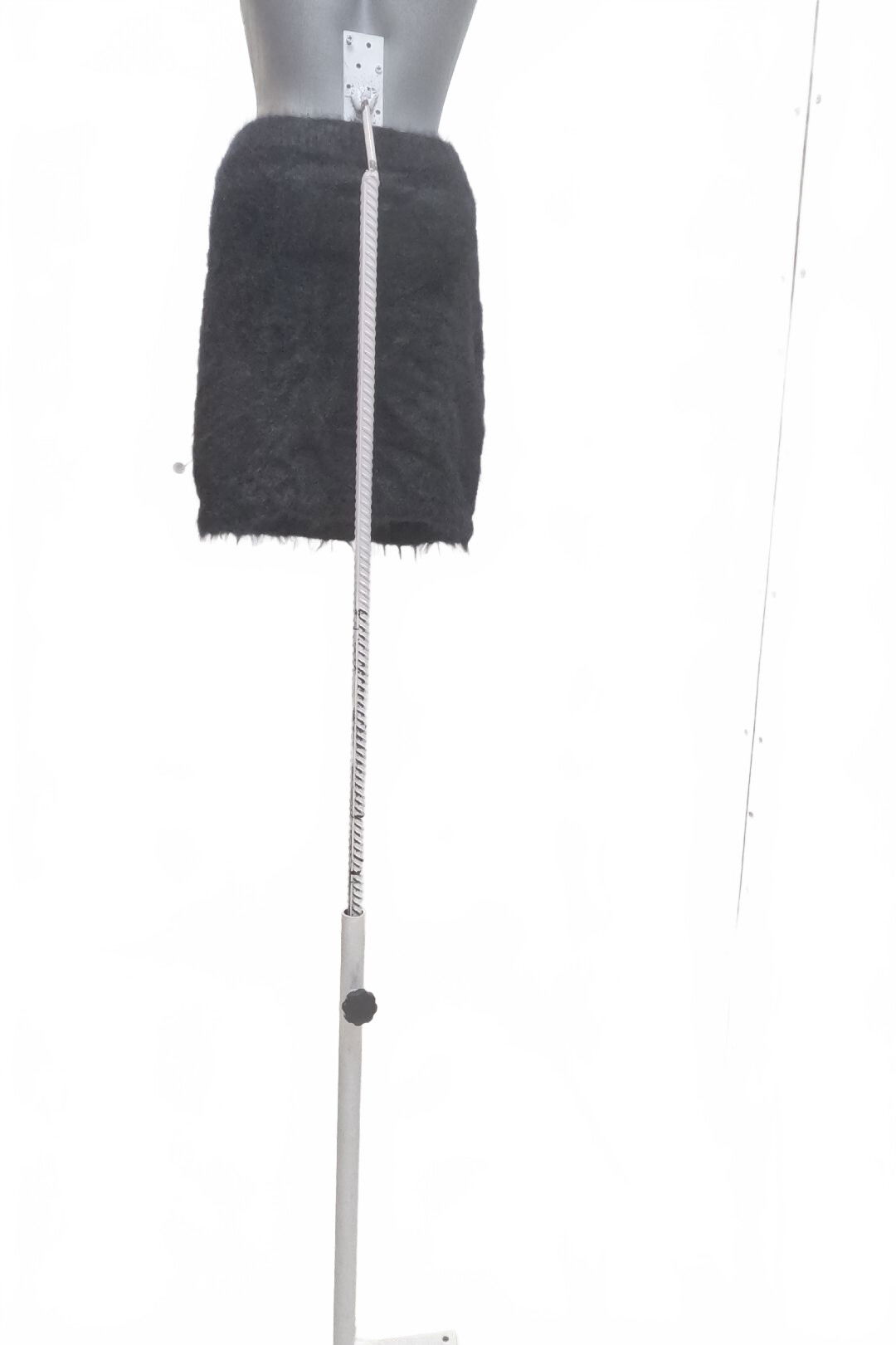 Dámska sukňa Pretty Little Thing, farba čierna, veľkosť 36