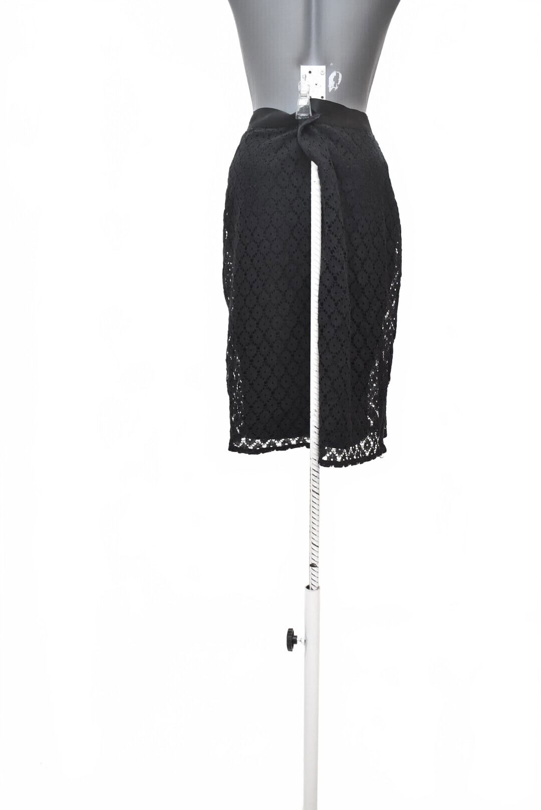 Dámska sukňa F&F, farba čierna, veľkosť 38