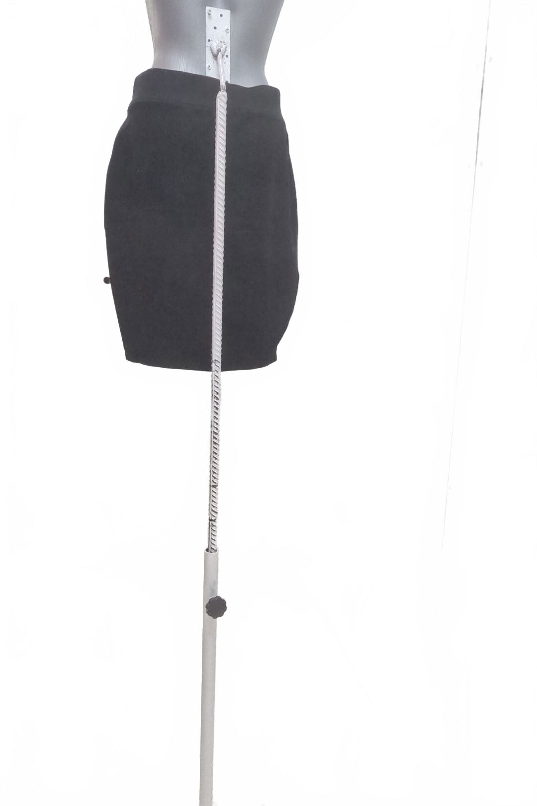 Dámska sukňa Amisu, farba čierna, veľkosť 40