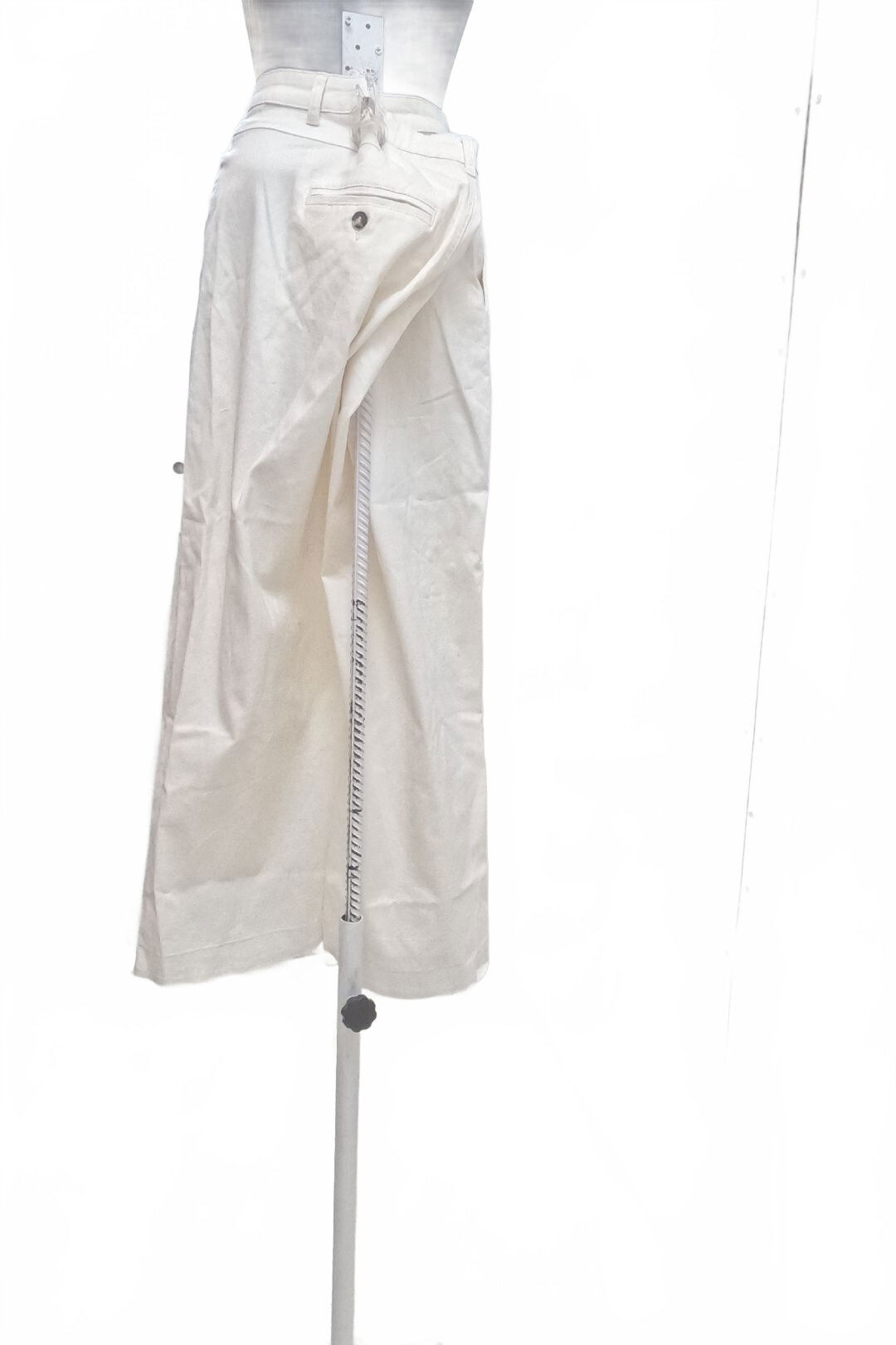 Dámske nohavice C&A, farba biela, veľkosť 44