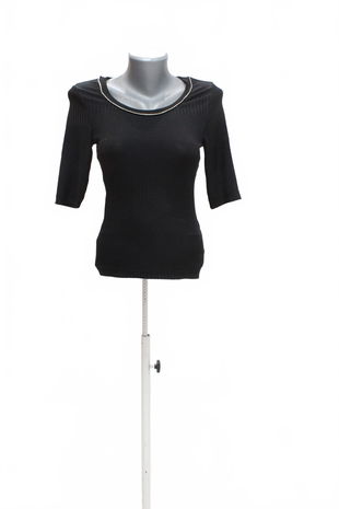 Dámske tričko Mohito bez potlače, farba čierna, veľkosť S