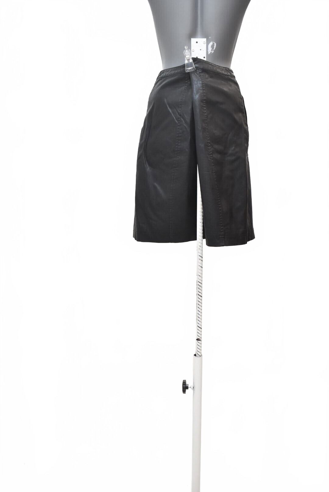 Dámska sukňa F&F, farba čierna, veľkosť 38