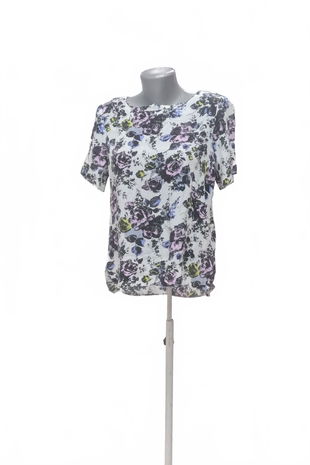 Dámske tričko F&F bez potlače, farba kvetovaná, veľkosť 42