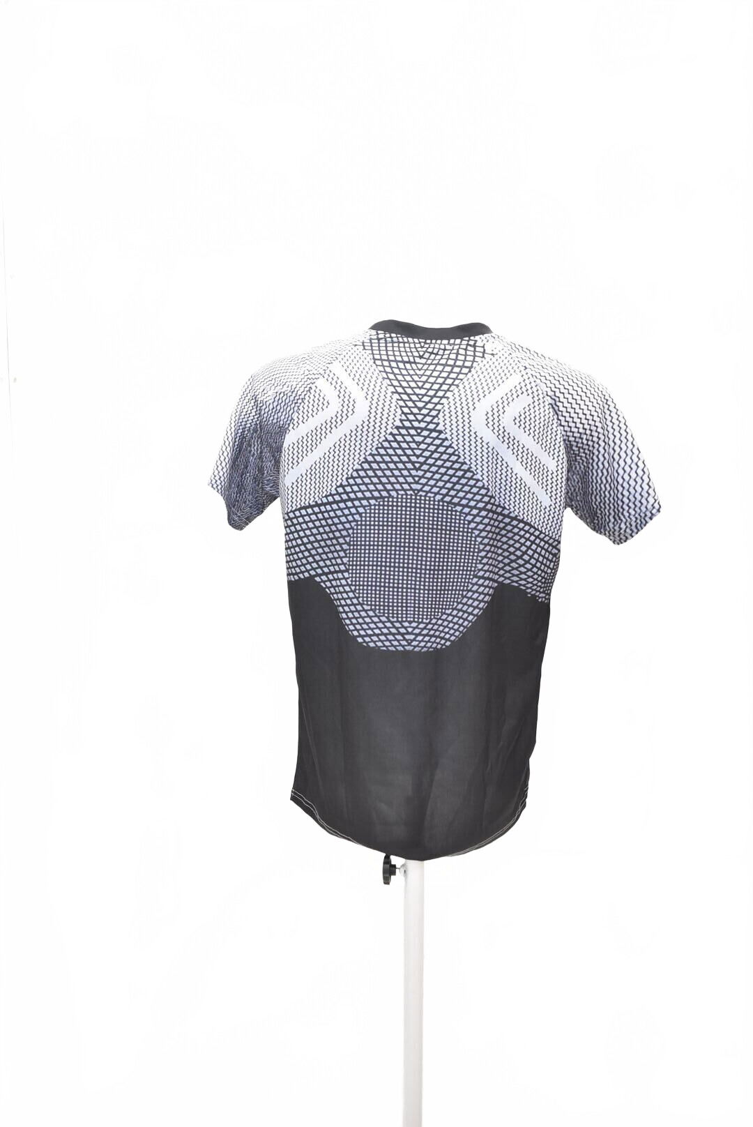 Pánske tričko Genesis bez potlače, farba vzorovaná, veľkosť L