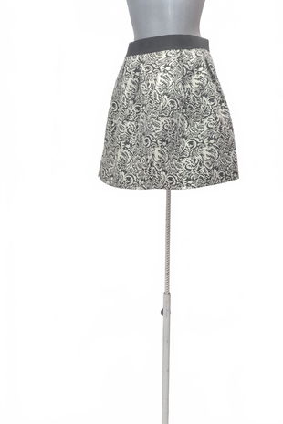 Dámska sukňa House, farba vzorovaná, veľkosť S