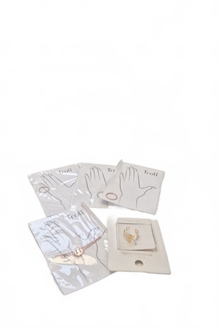 Damen-Schmuck, Farbe gold