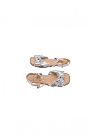 Mädchenschuhe Sinsay, Farbe silber, Größe 33.